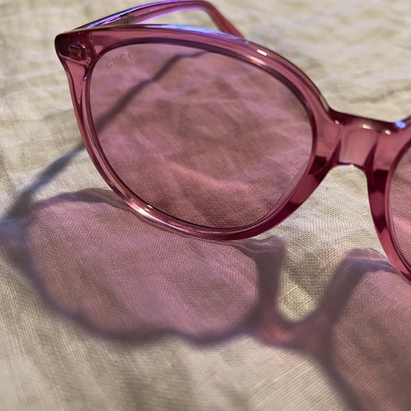 NWOT never worn pink oversized Gucci glasses - Picture 6 of 9